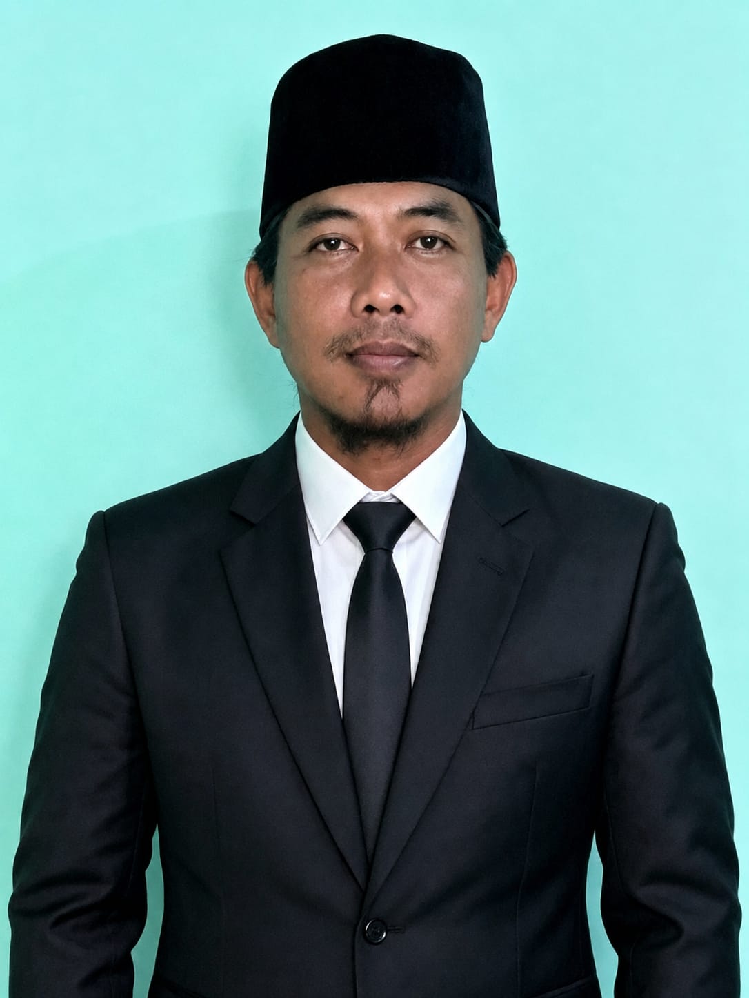 RAYNOLD SELAYAR 